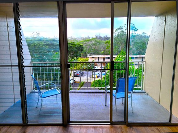 5th image of 95-14 Waihonu St APT E301