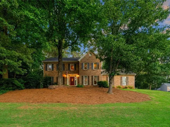 1975 Vintage Dr, Snellville, GA 30078