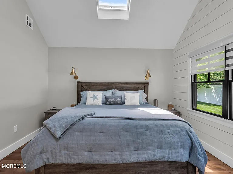 2411 Fairview Dr — Photo 19