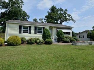 1563 Parker St, Springfield, MA 01129