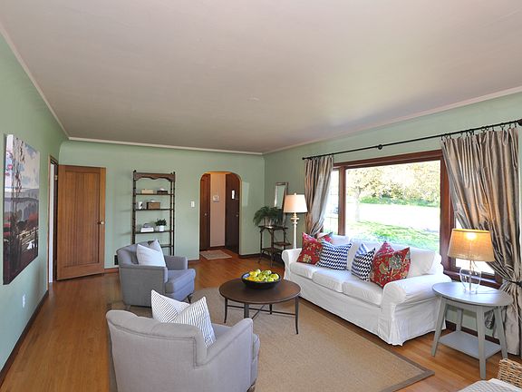 3rd image of 616 N Cushman Ave