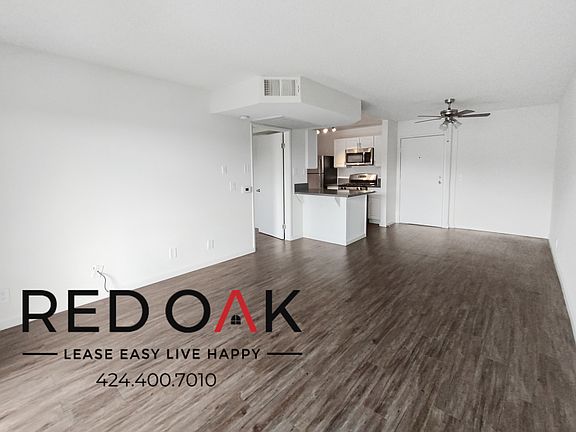 3rd image of 1725 1/2 Grismer Ave #207
