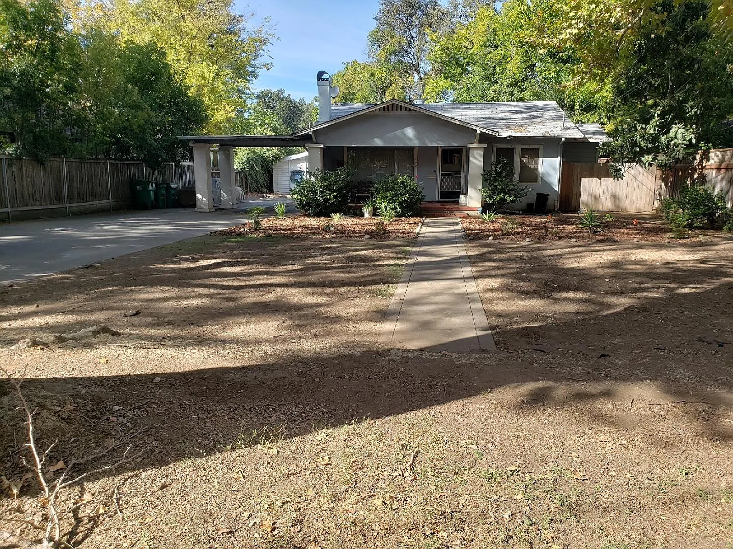 776 Vallombrosa Ave photo 1