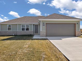 2340 S Cheri Dr, Bolivar, MO 65613