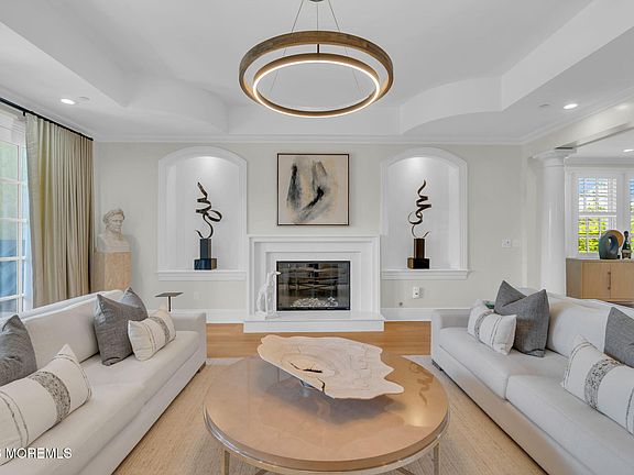 2nd image of 1432 Oval Road