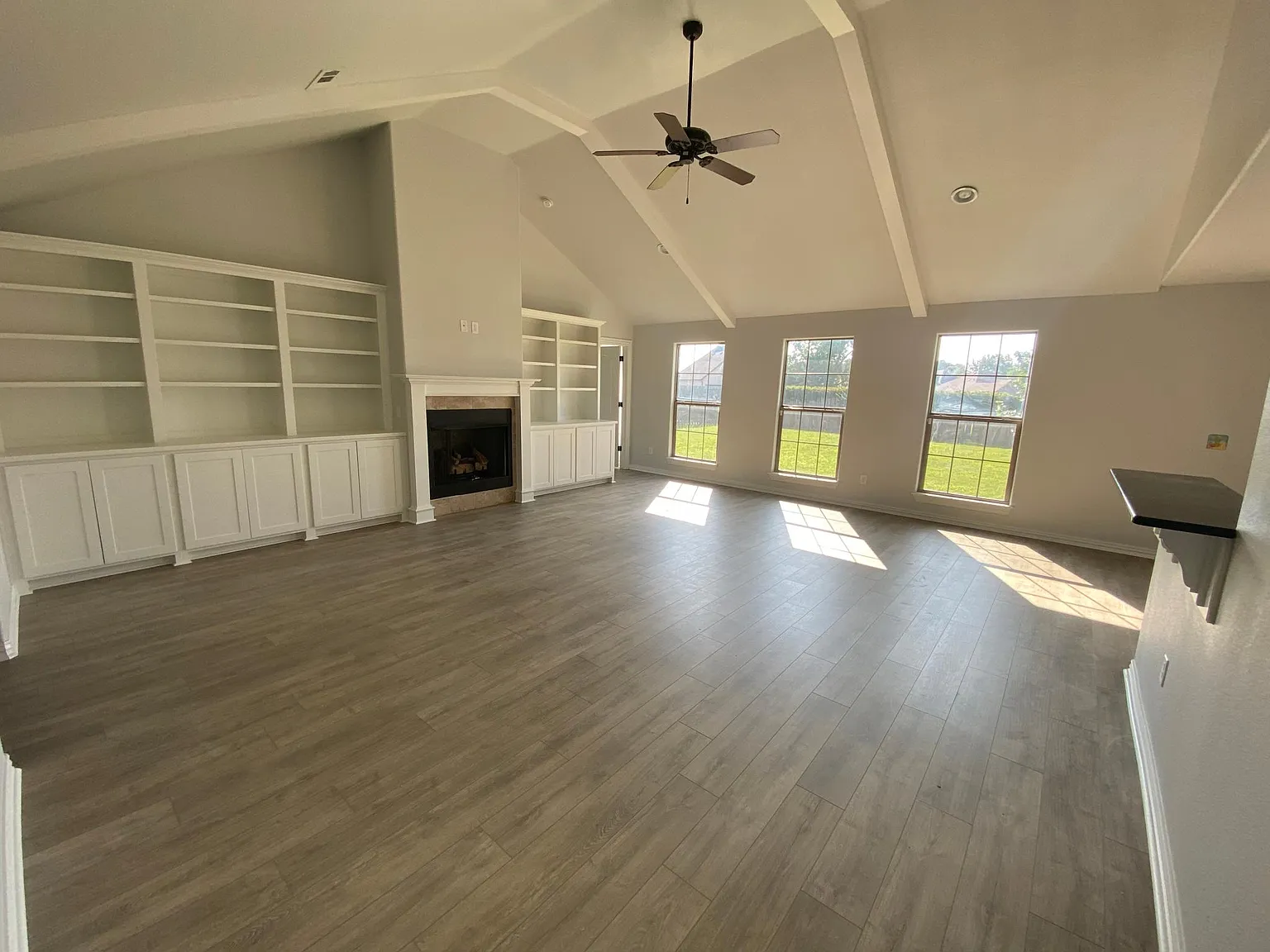 3 bed, 1677 sqft, $2,000 — Photo 3