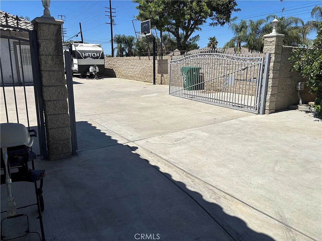 2 bed, 1250 sqft, $2,800 — Photo 3