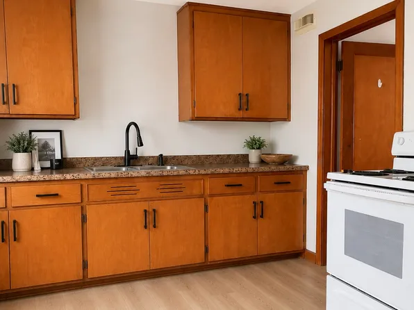 6100 W Lisbon Ave #2, Milwaukee, WI 53210