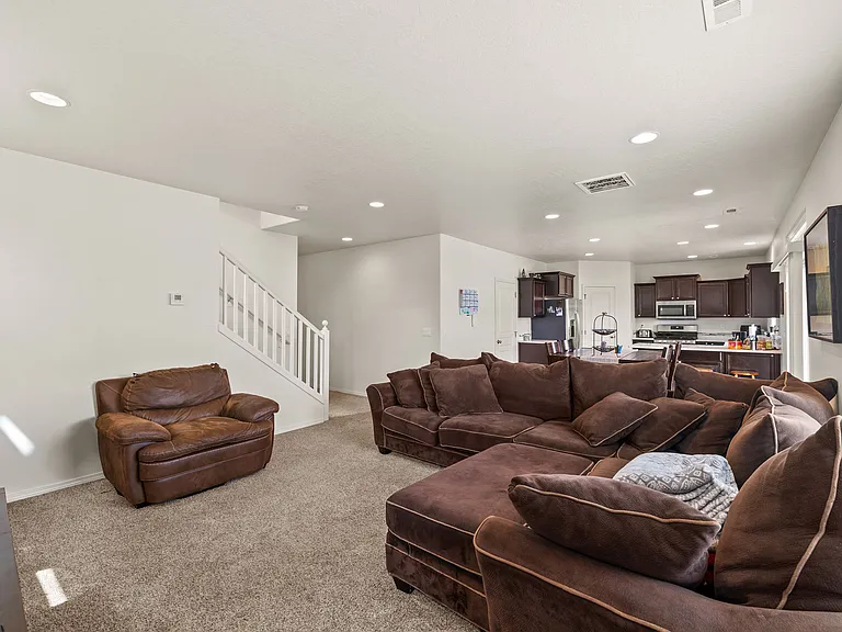 12904 N Gondola St — Photo 14