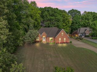 375 Leggett Dr, Atoka, TN 38004
