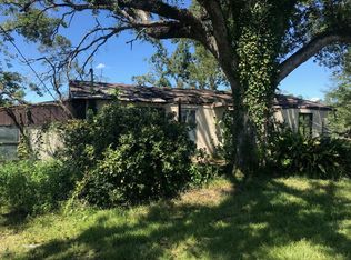 2807 Bertram St, Marianna, FL 32448