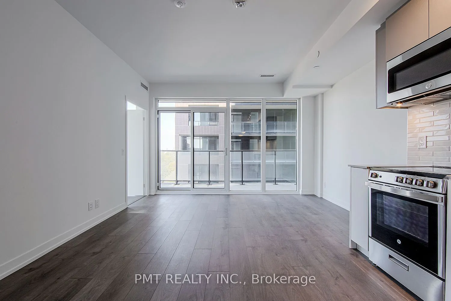 2 bed, $2,550 — Photo 2