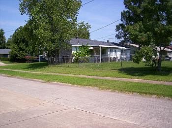 2nd image of 4800 Sullivan St