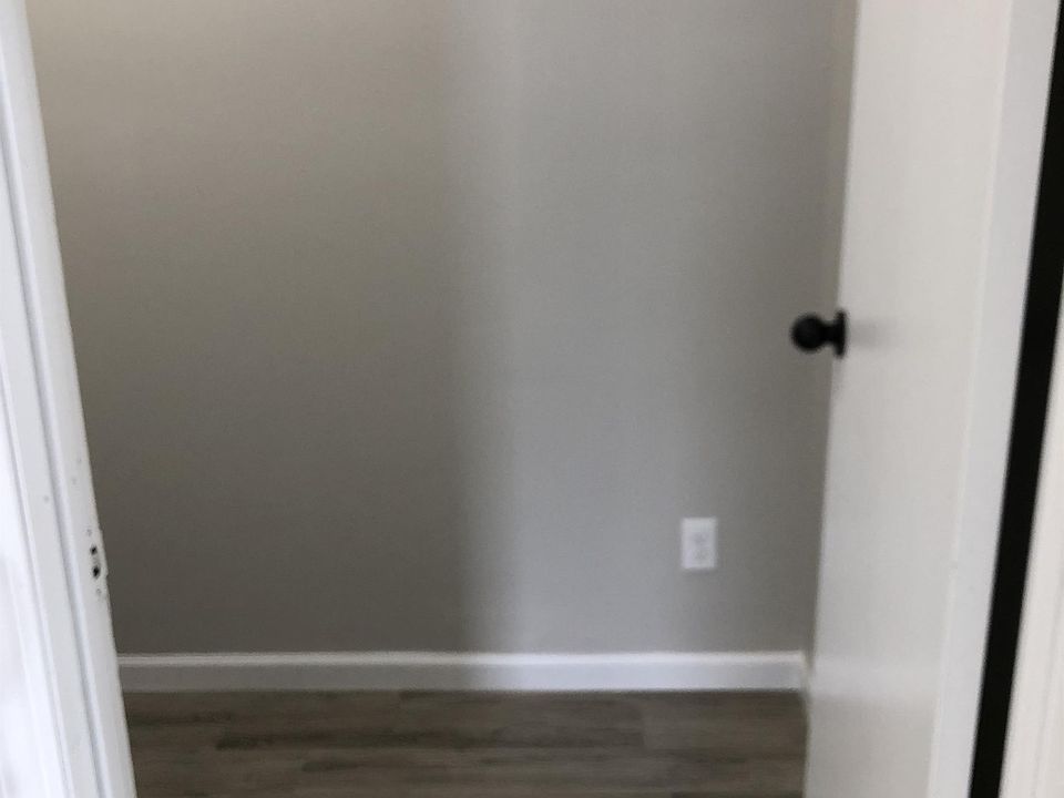 1st image of 2185 Elizabeth St #B
