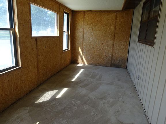 3rd image of 529 S New York Ave