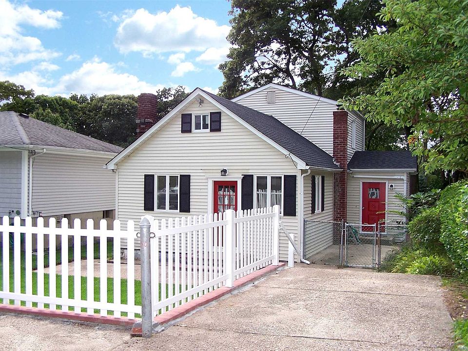 1st image of 30 Mitchell Dr