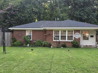 1639 Colonial Rd, Memphis, TN 38117