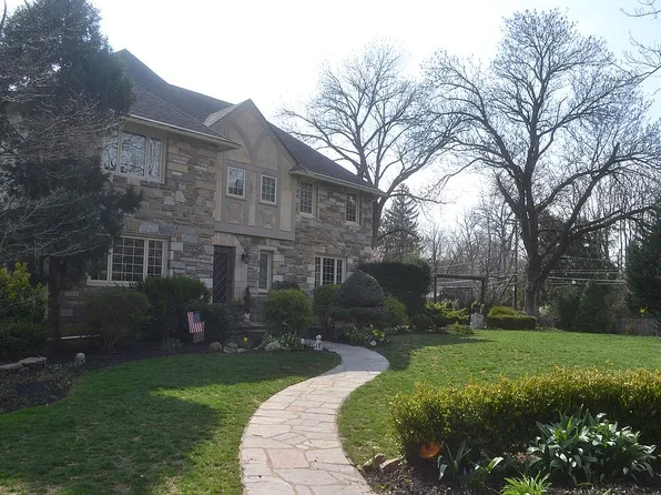 258 Lloyd Ln, Wynnewood, PA 19096