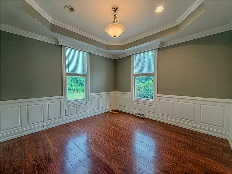 4349 Glen Eden Rd — Photo 8