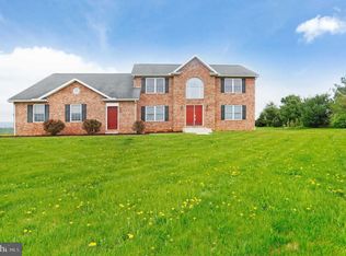 73 Jamestown Rd, Shippensburg, PA 17257