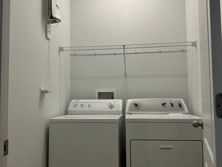 2950 SW 35th Pl #50 — Photo 26