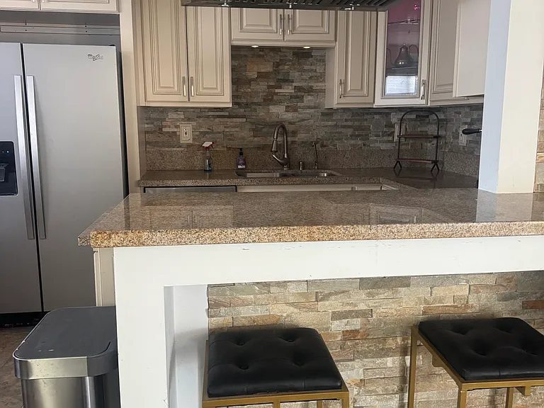 505 W Sepulveda Rd #C — Photo 17