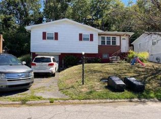 104 Dana Lynn Dr, Wintersville, OH 43953