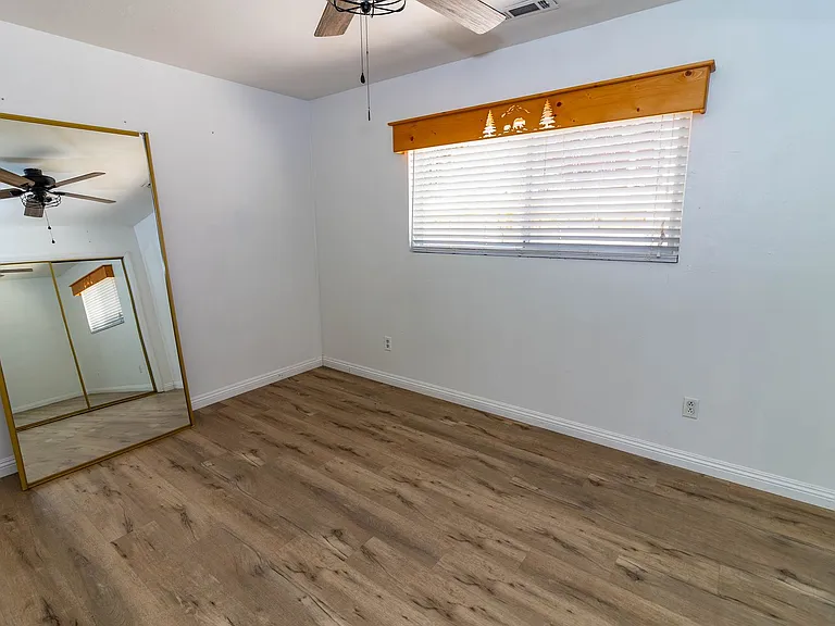 804 Robinhood Blvd — Photo 18