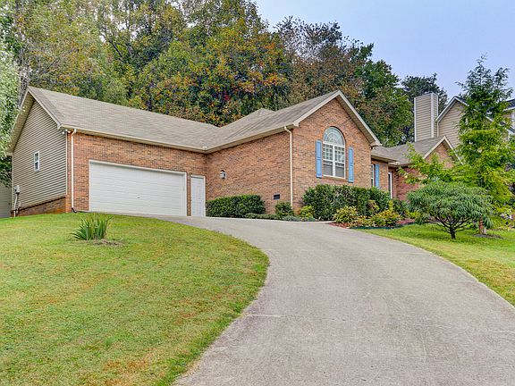 2nd image of 2917 Split Oak Dr