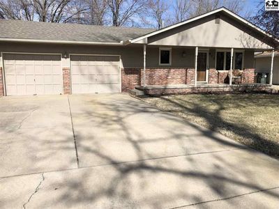 912 E 32nd Ave, Hutchinson, KS, 67502