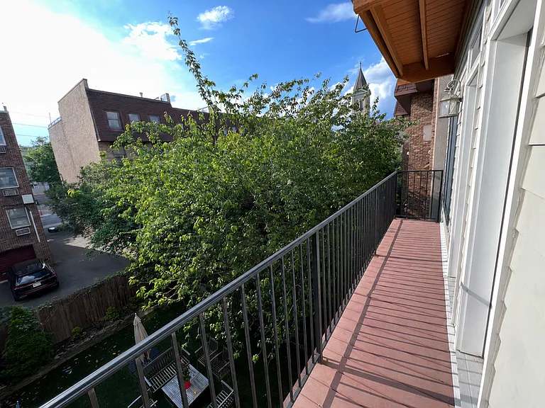 618 Jefferson St #2 — Photo 17