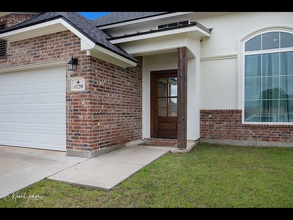 2nd image of 4820 Bogey Ln