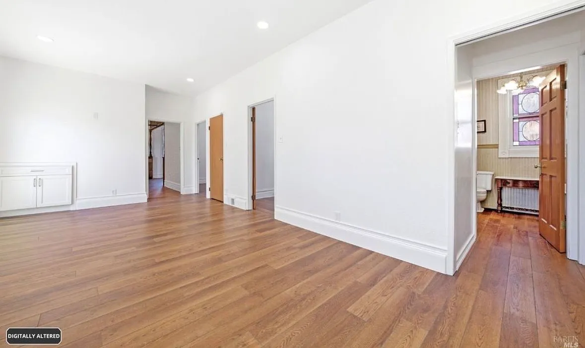 3 bed, 1300 sqft, $2,550 — Photo 2