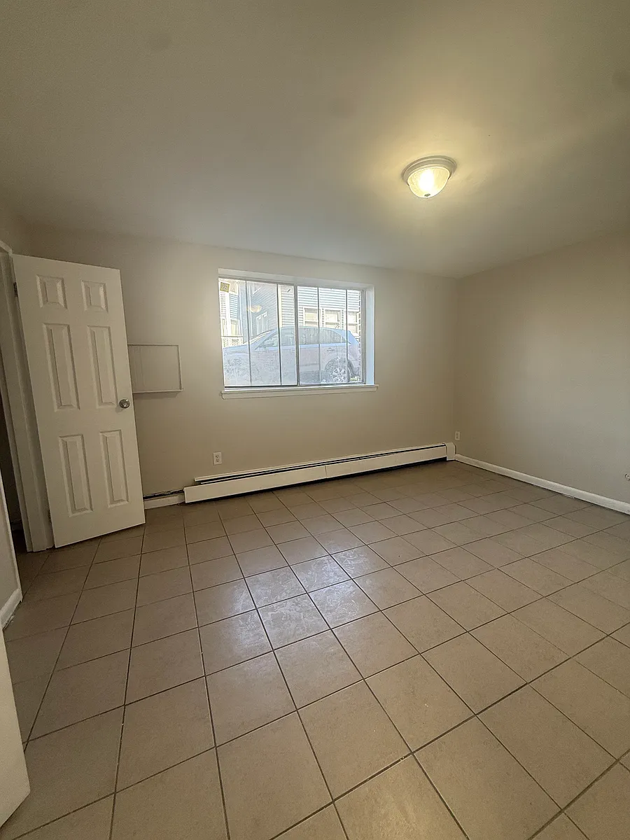 Building Photo - 104 Montclair Ave #2A