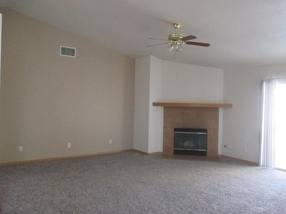 3rd image of 1541 E Whittier Ave