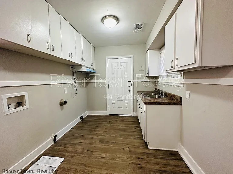 2176 Vollintine Ave — Photo 4