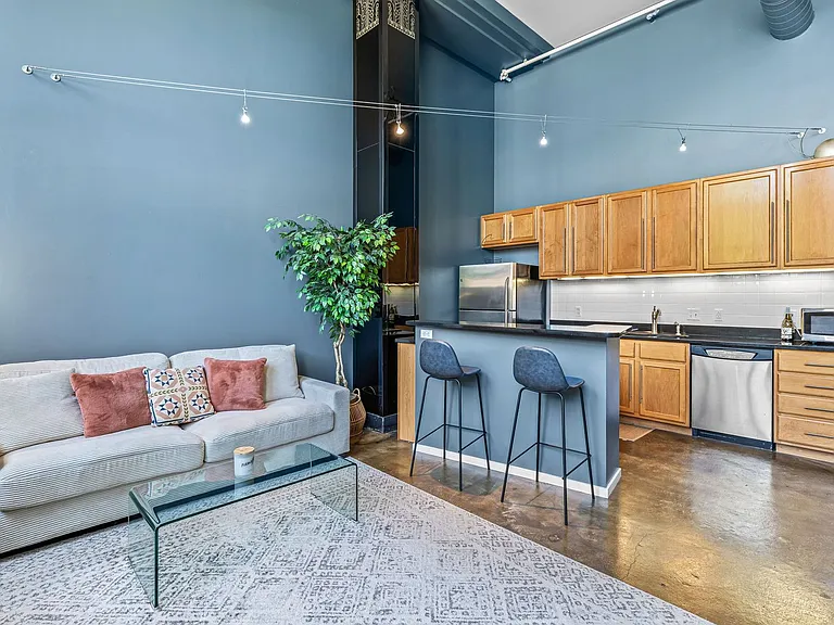 1720 Chouteau Ave #103 — Photo 8