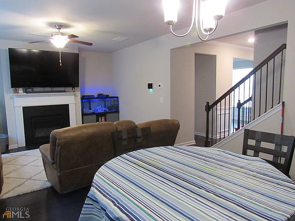 5th image of 3626 Broadwick Ln