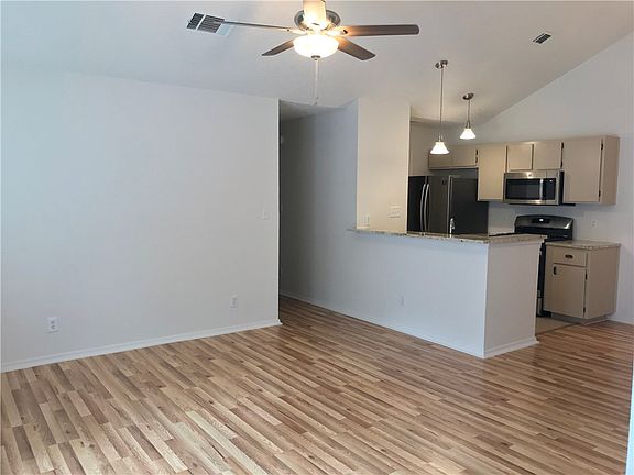 5th image of 16109 Fitchburg Cir