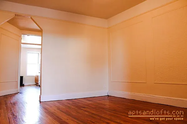 Rented by aptsandlofts.com | media 7