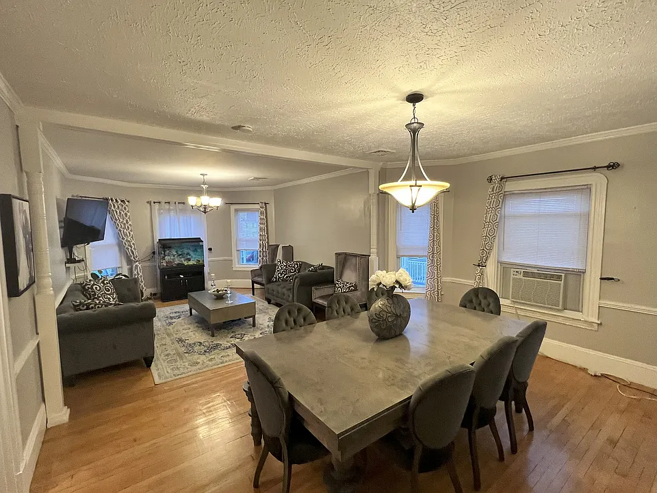 74 Weston St #2