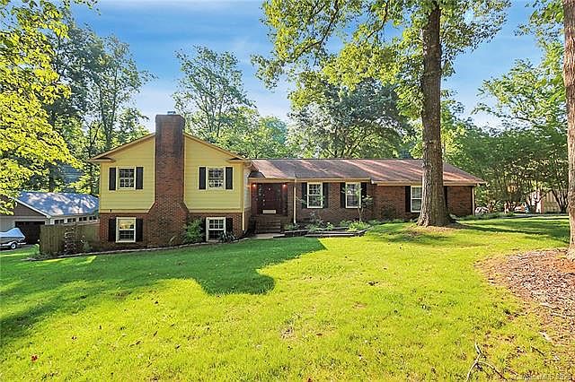 1st image of 7500 Pine Lake Ln