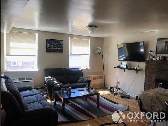 5th image of 329 E 63rd St APT 6H