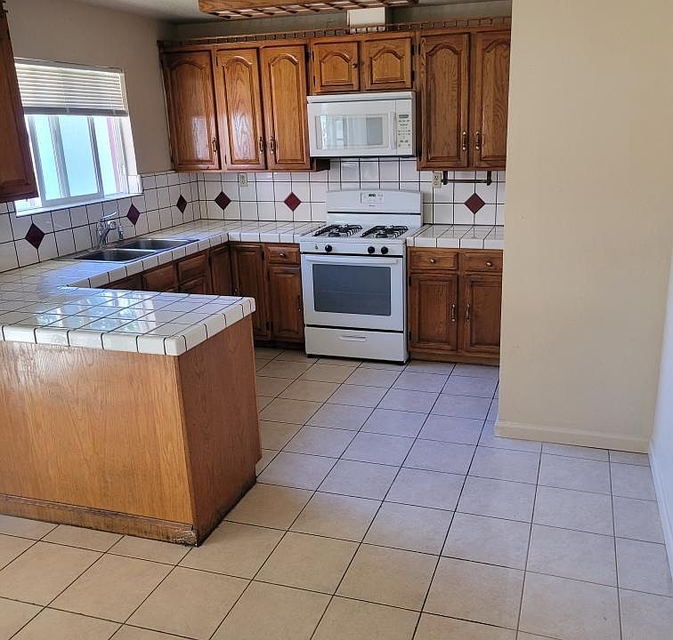 488 E Alan Ave, Woodbridge, CA 95258 Zillow