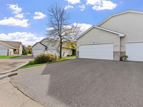 2nd image of 1649 Lakeridge Way