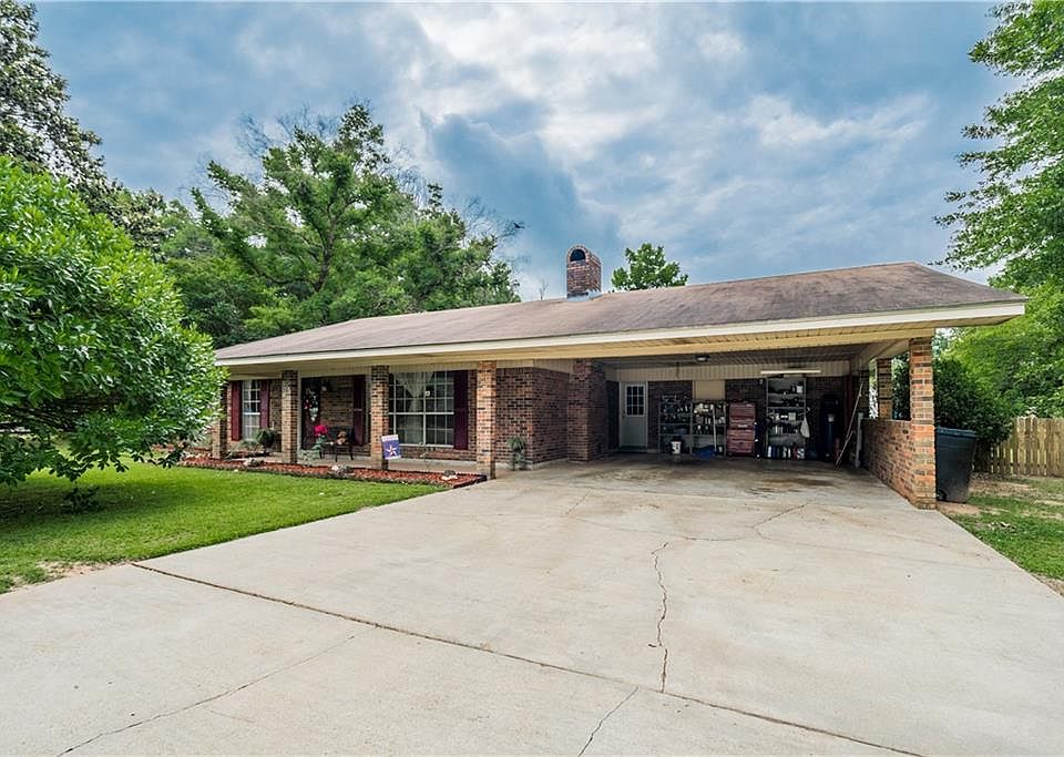 1st image of 258 Twin Lakes Dr