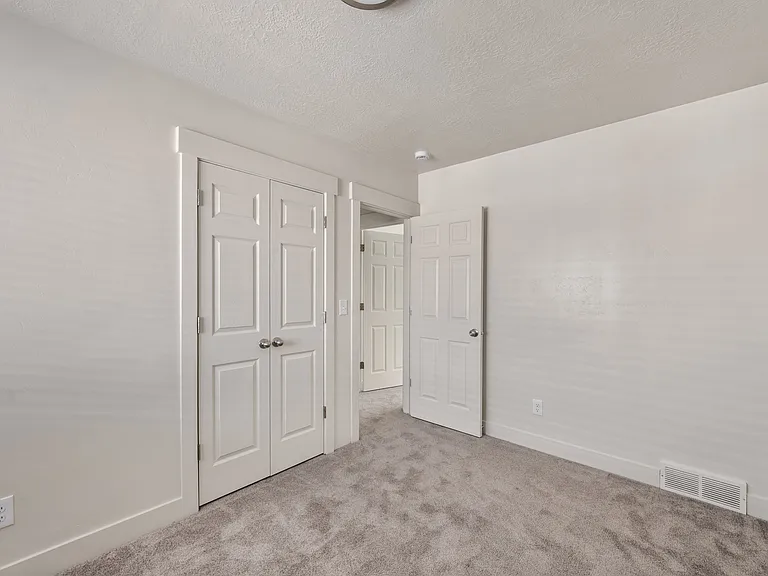 4411 S Garden Dr #D — Photo 13