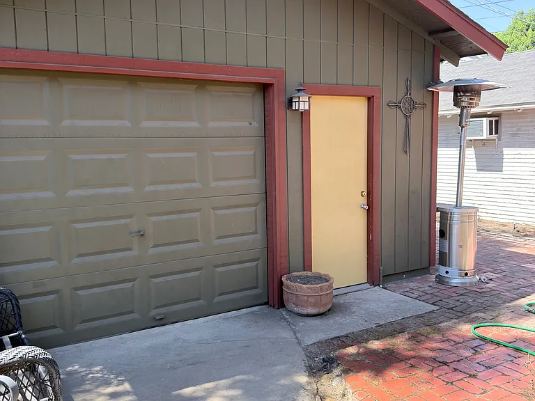 720 E Vassar Ave — Photo 10