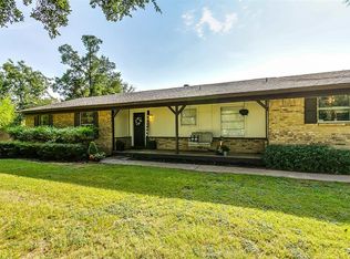 4905 Winnett Rd, Burleson, TX 76028