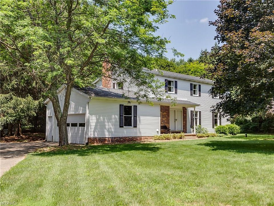 1st image of 11 Valentine Farms Dr